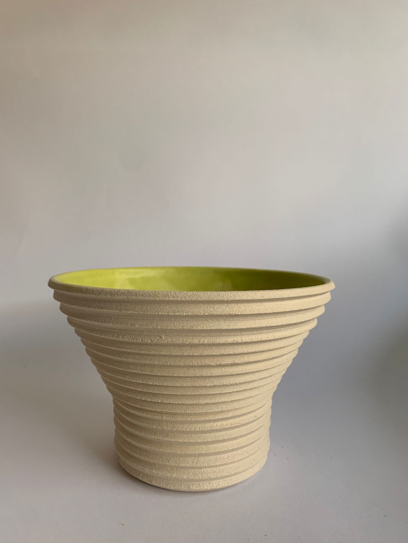 (Sale) 62 planter + saucer set - Mipa's pots and plants