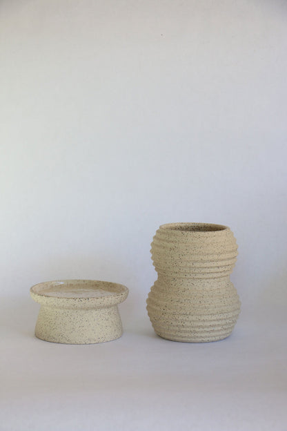 (Sale) 9-1 pedestal saucer set - Mipa's pots and plants