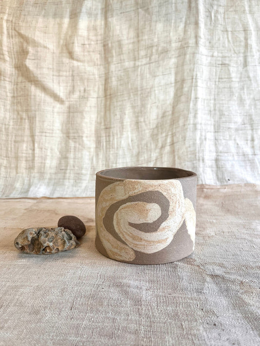 (Seconds) 82 swirl planter - Mipa's pots and plants